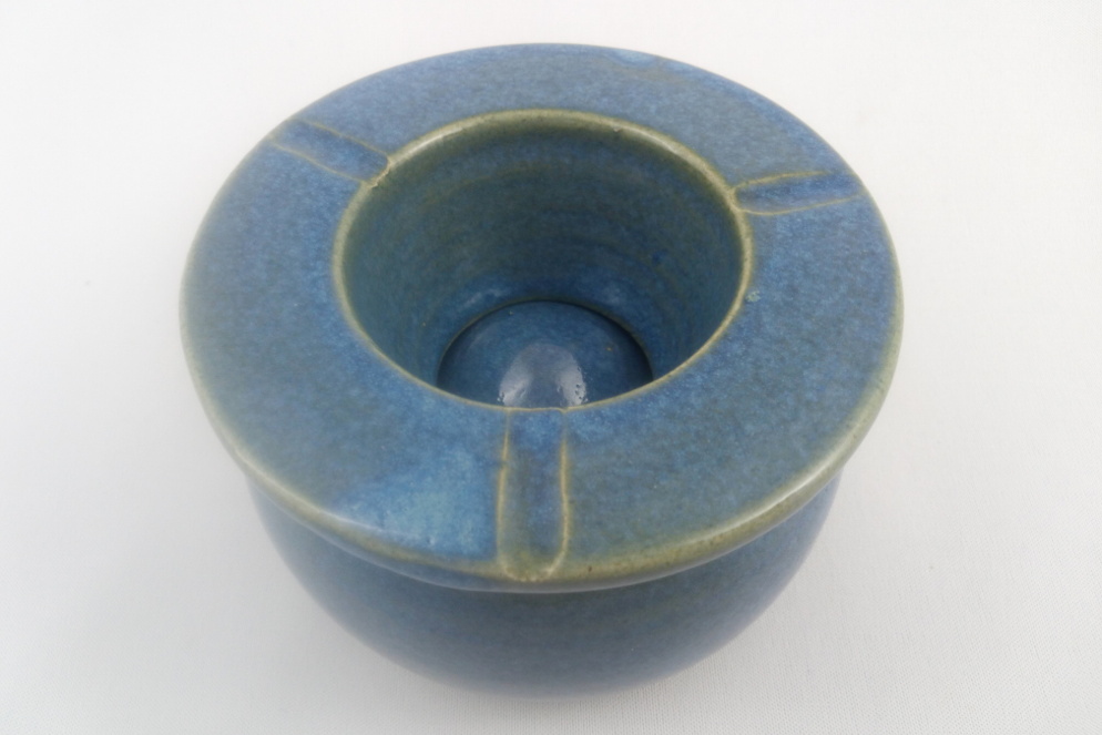 cendrier bleu yves oterrefeu poterie palaiseau